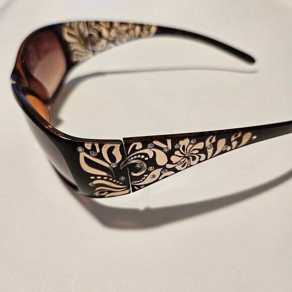 Elegant Black and Gold Floral Sunglasses with Rhinestones - Picture 4 of 8